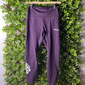 DARC SPORT scrunch butt leggings size M